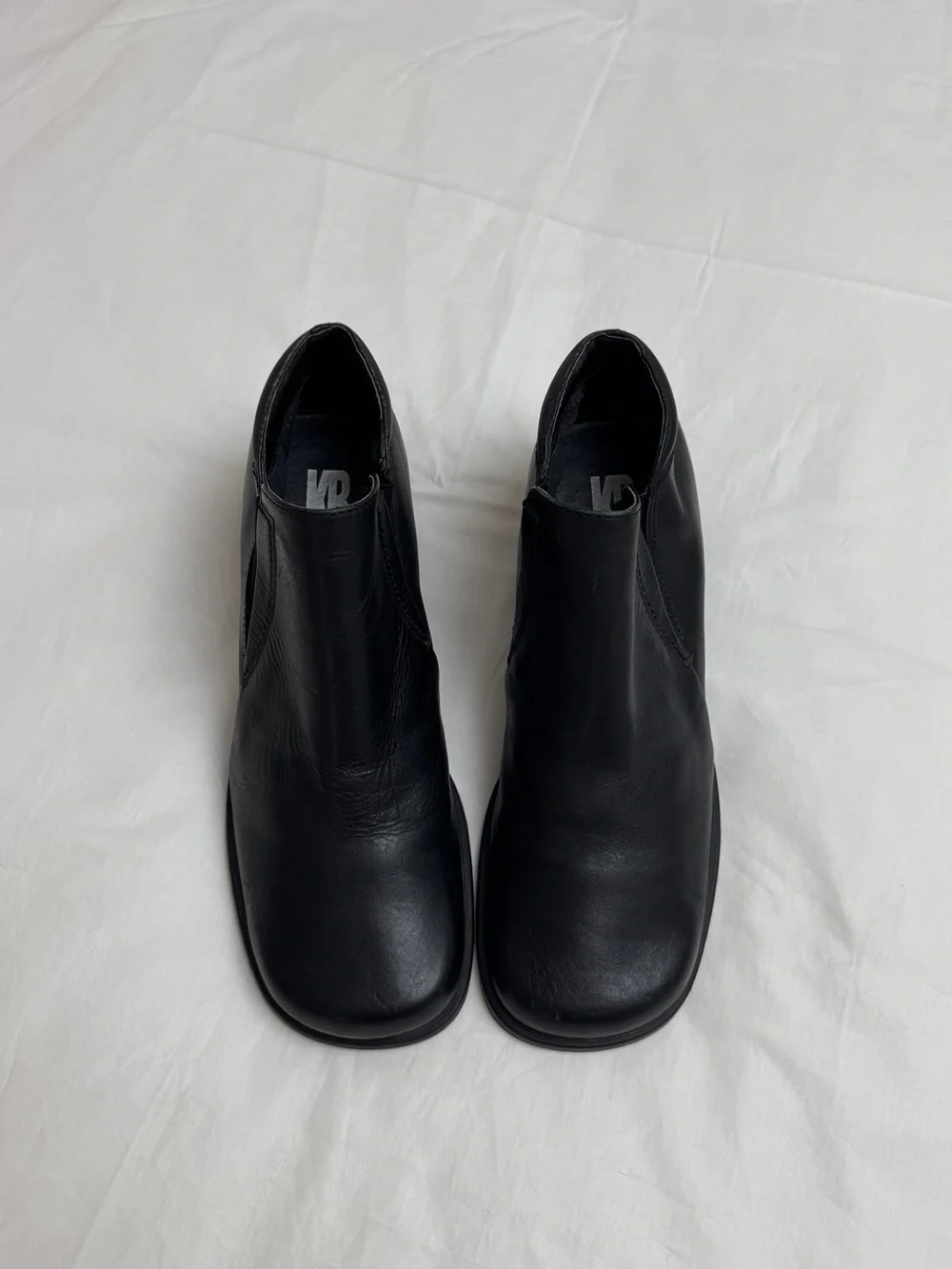 Vintage KB Company Black Leather Square Toe Ankle Boots Size 9 Y2K Grunge Indie
